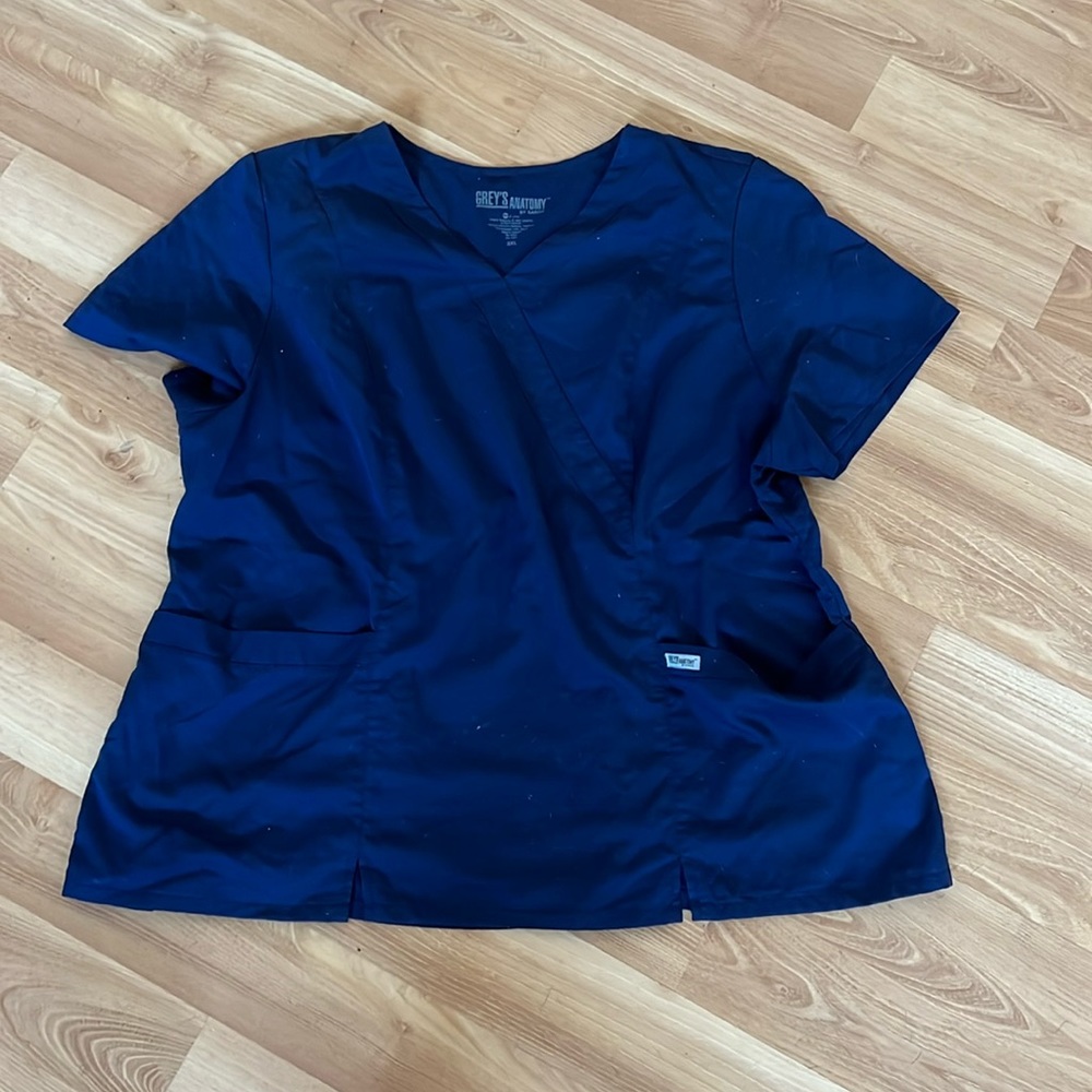 Greys Anatomy Women’s navy blue scrub top. Size 3XL and 2XL